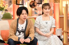 左から二宮和也、百田夏菜子。©︎TBS