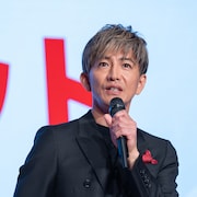 木村拓哉が書道を披露、豪快な一筆書きで会場沸かせる「こんな無茶振りないですよね(笑)」