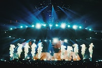 KMのステージで披露されたKaneee、Kohjiya、Yvng Patraによる「Champions」のパフォーマンスの様子。（Photo by Daiki Miura）