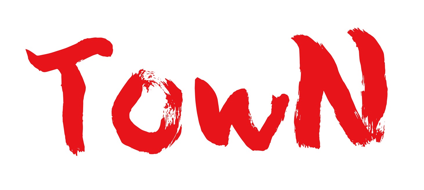 清 竜人TOWNロゴ