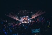 キングサリの新体制お披露目ライブ「グサリといきる」の様子。（撮影：真島洸）