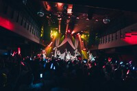 キングサリの新体制お披露目ライブ「グサリといきる」の様子。（撮影：真島洸）