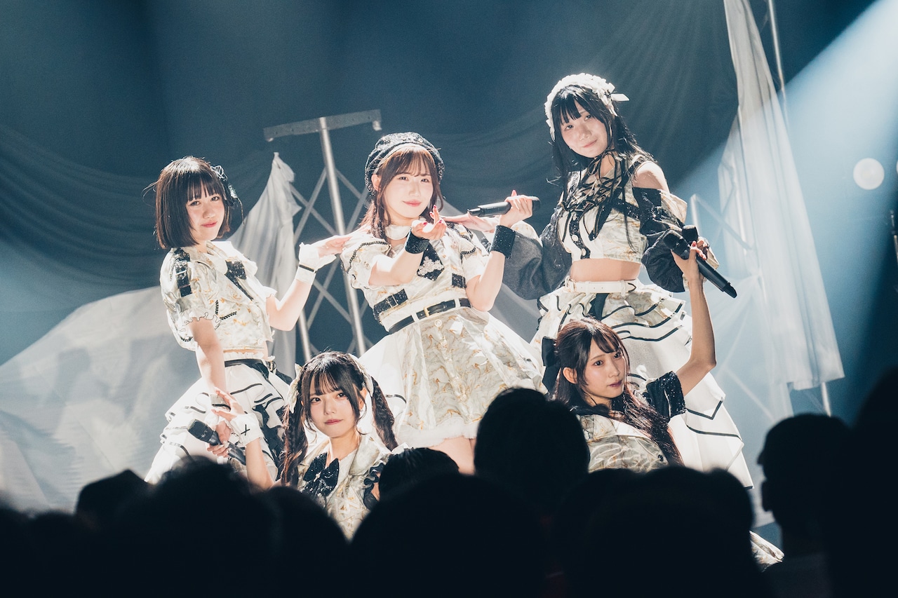 キングサリ新体制お披露目ライブ「グサリといきる」5人が見せた新たな物語のスタート