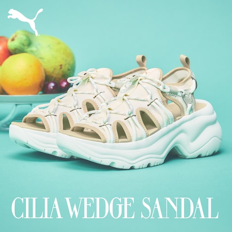 PUMA「CILIA WEDGE SANDAL」ビジュアル