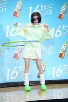 一生懸命フラフープを回すano。