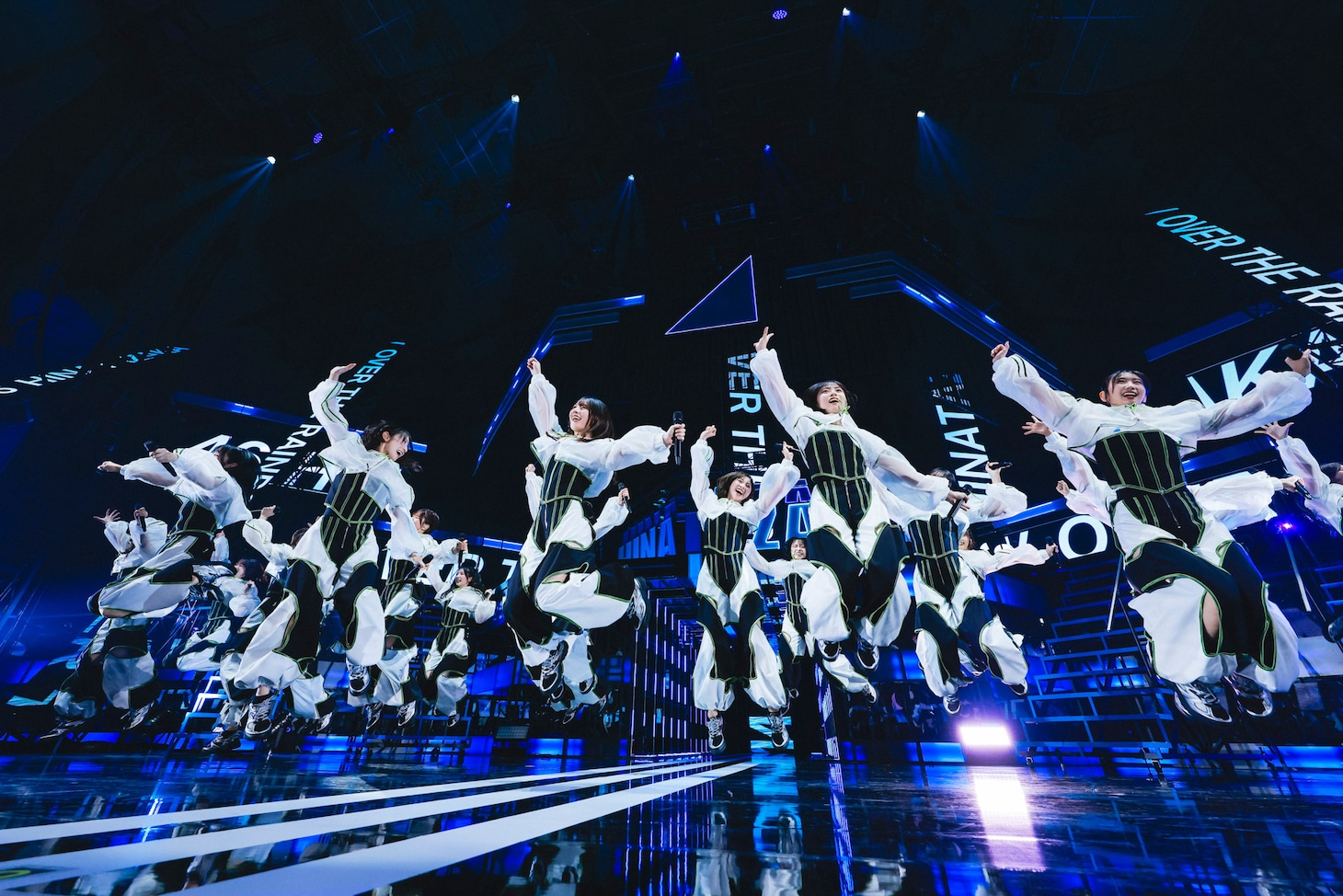 「日向坂46 BRAND NEW LIVE 2025『OVER THE RAINBOW』」の様子。（撮影：上山陽介）