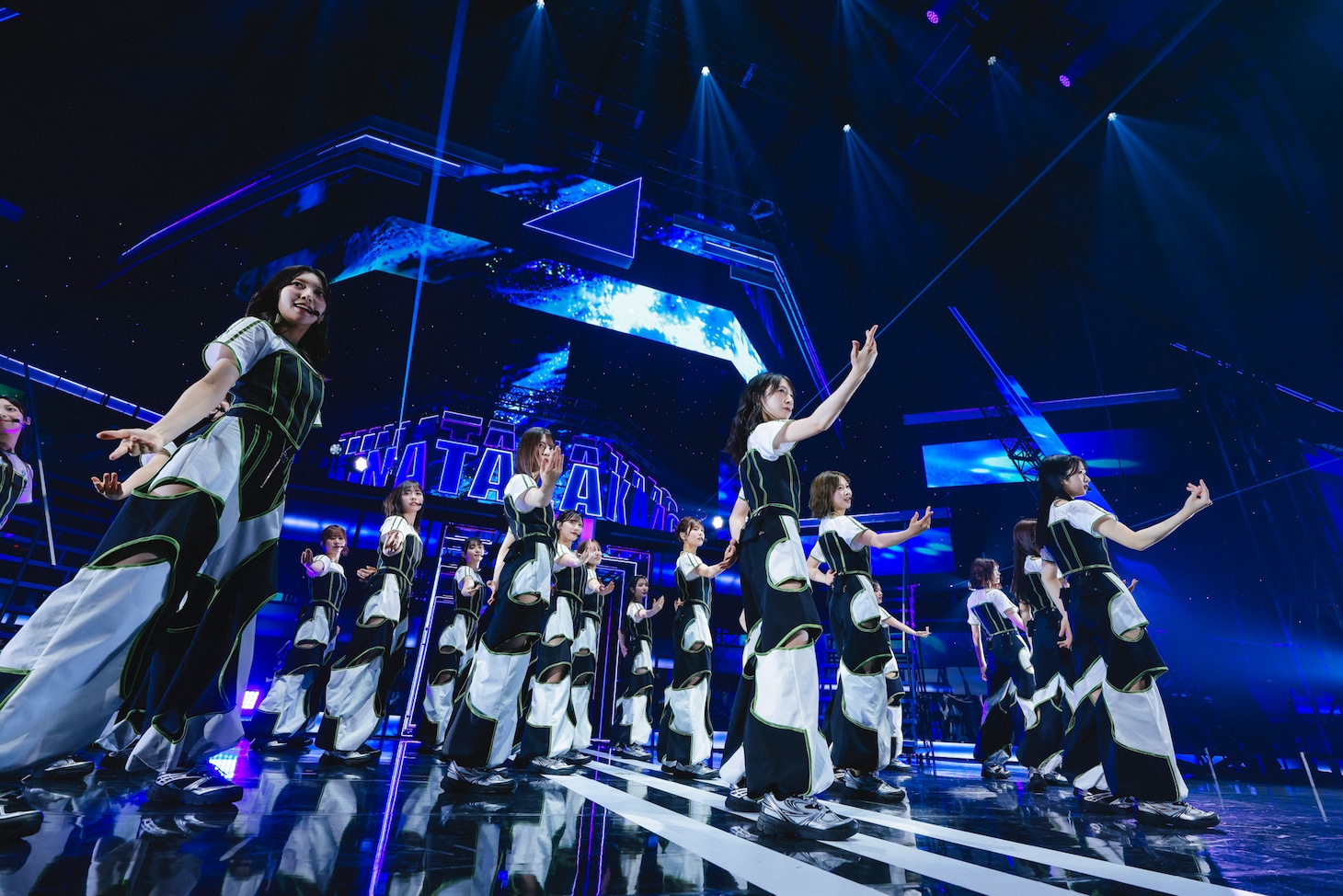 「日向坂46 BRAND NEW LIVE 2025『OVER THE RAINBOW』」の様子。（撮影：上山陽介）