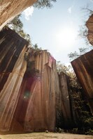 「岩壁音楽祭」が行われる山形・瓜割石庭公園。