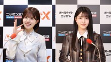 左から松田好花（日向坂46）、久保史緒里（乃木坂46）。