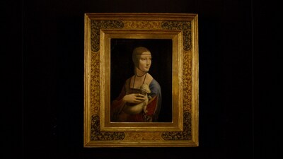 レオナルド・ダ・ヴィンチ作の絵画「白貂を抱く貴婦人」（写真提供：NHK）