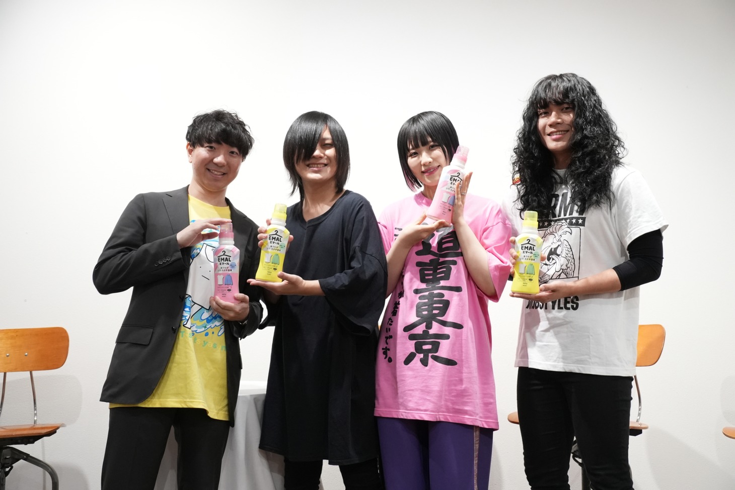 グランプリ作品と辻本光貴氏、こやまたくや、ありぼぼ、もりもりもと。