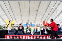 昨年の「風とロック芋煮会」の様子。