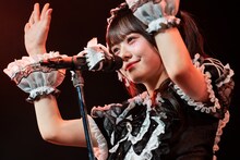 「仲村悠菜 生誕ソロライブ『純喫茶ミルクティー～3杯目～』」の様子。