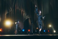 鞘師里保（写真提供：avex trax）