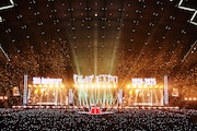 「GLAY 30th Anniversary GLAY EXPO 2024-2025 GRAND FINALE」東京ドーム公演の様子。(撮影:上溝恭香)