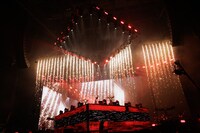 BABYMETAL「BABYMETAL UK & EUROPE ARENA TOUR 2025」イギリス・The O2公演の様子。