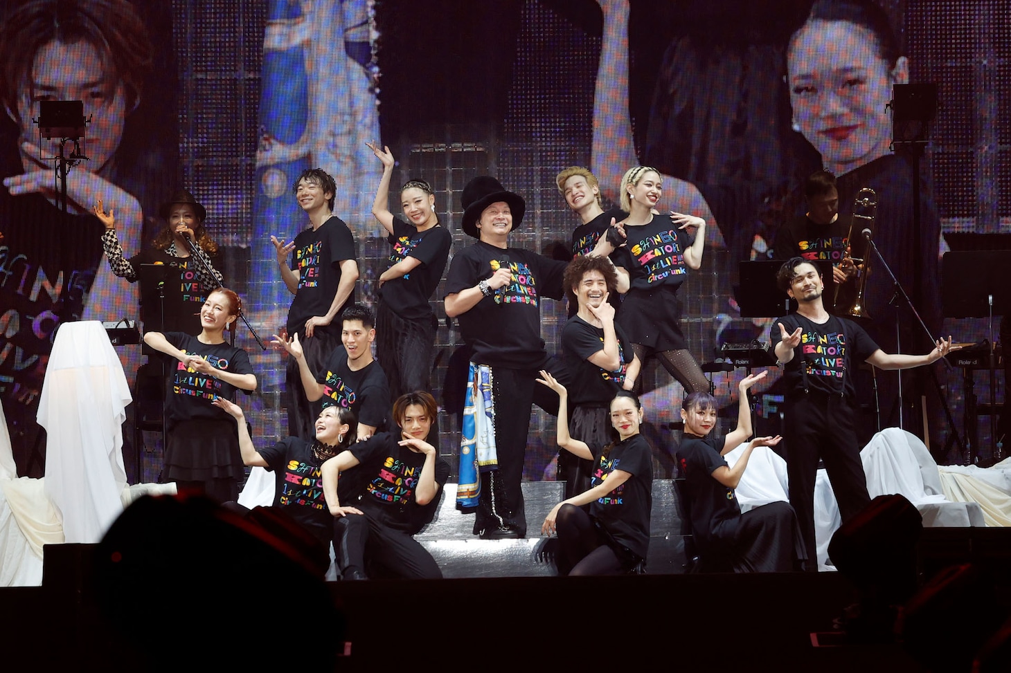 香取慎吾「SHINGO KATORI 1st LIVE TOUR Circus Funk 2025」の様子。