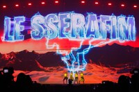 LE SSERAFIM ©2025 Weverse Con Festival