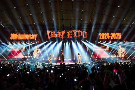 「GLAY 30th Anniversary GLAY EXPO 2024-2025 GRAND FINALE」東京ドーム公演の様子。(撮影:田辺佳子)