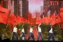 TOMORROW X TOGETHER ©2025 Weverse Con Festival