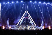 TREASURE ©2025 Weverse Con Festival