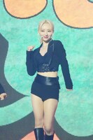 スア（UAU） ©2025 Weverse Con Festival