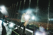 「OFFICIAL HIGE DANDISM LIVE at STADIUM 2025」の様子。(Photo by TAKAHIRO TAKINAMI)