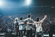 「OFFICIAL HIGE DANDISM LIVE at STADIUM 2025」の様子。(Photo by TAKAHIRO TAKINAMI)