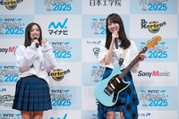 乃木坂46の井上和と賀喜遥香。