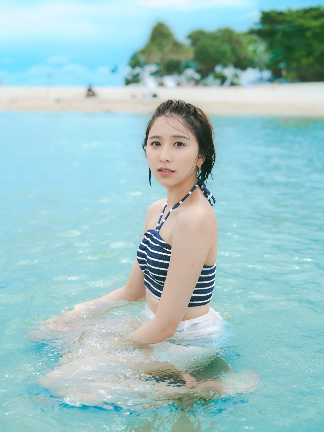 玉井詩織写真集「たまゆら」より。©SDP