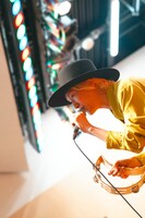 山田義孝（Vo）（Photo by shotaro hara）