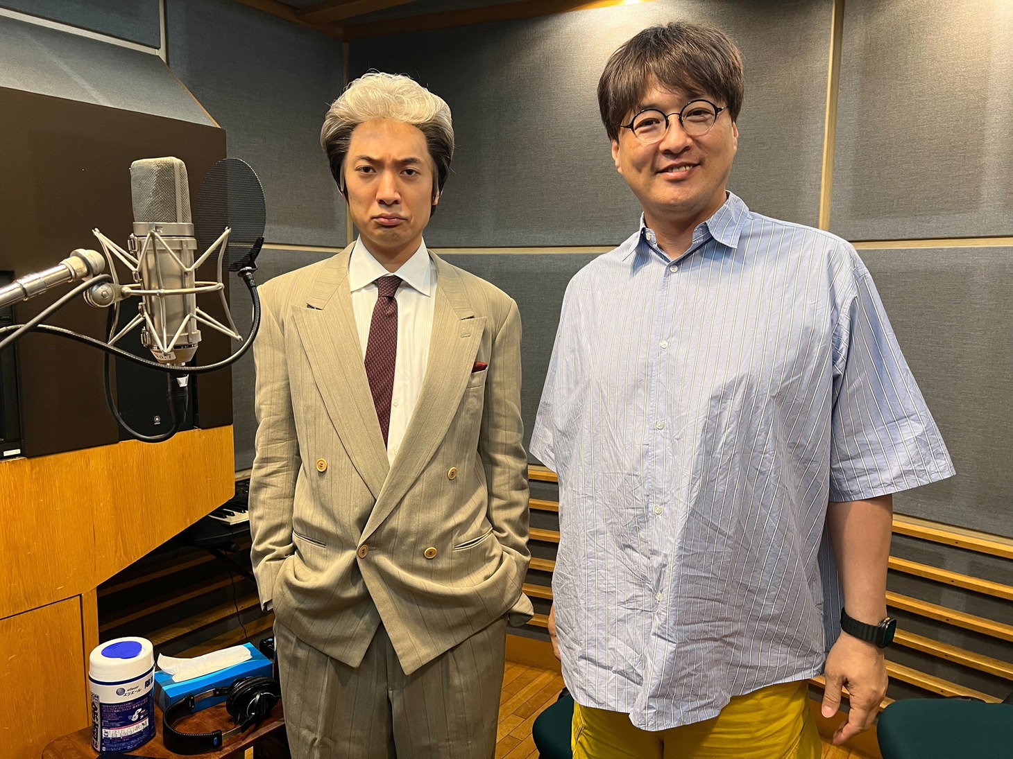 左から風間和彦（友田オレ）、酒井一圭（純烈）。