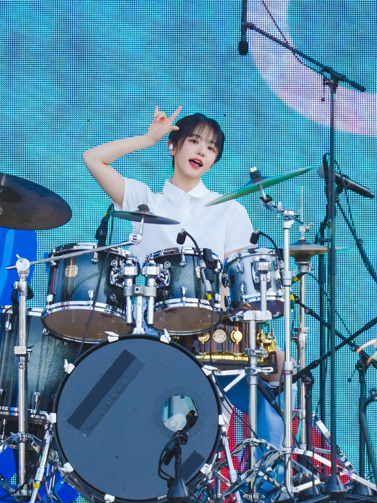 Weverse Con Festival QWER ユニフォーム 新品未使用 ?media_id=3612526636753215228
