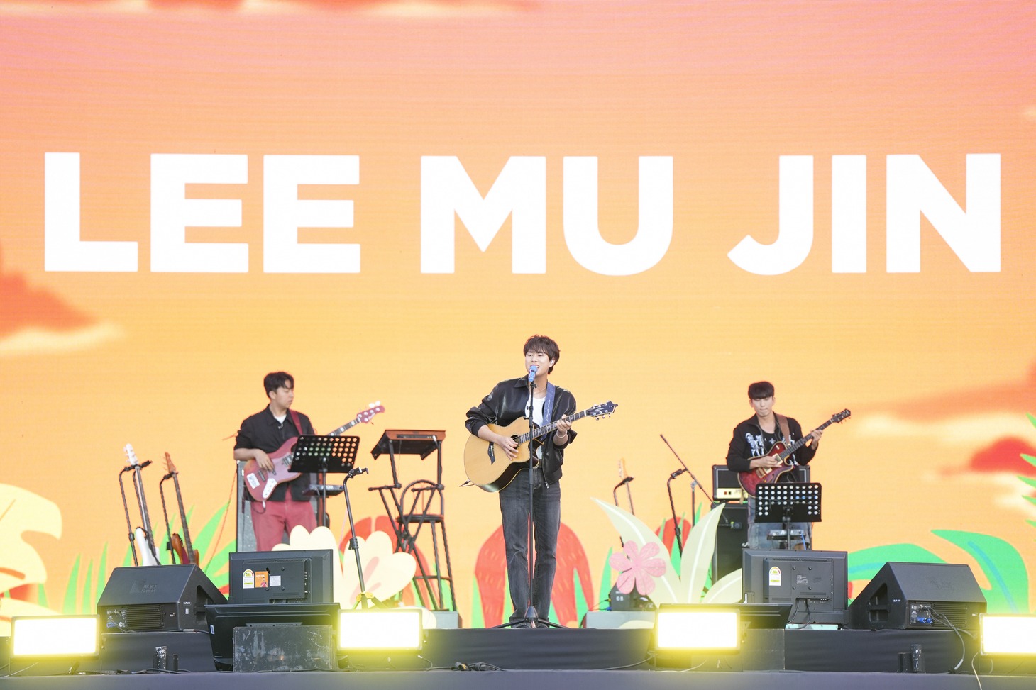イ・ムジン。「Weverse Park Night」DAY2より。 ©2025 Weverse Con Festival