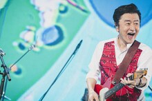 桑田佳祐（Vo, G）（撮影：西槇太一）