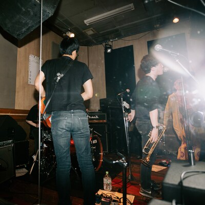 V.A.「5・11とはなにか」配信ジャケット