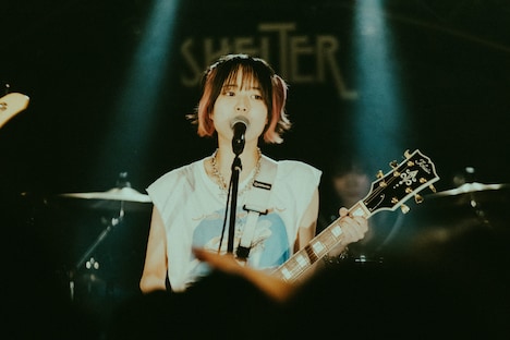 Hika（Vo, G / NEK!）（撮影：清水舞）