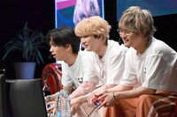 左からリョウガ（超特急）、ユーキ（超特急）、橘柊生（DISH//）。