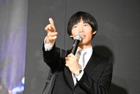 中森明菜が「Fin」を歌う際、振付で撃ち抜かれたことを振り返る加賀翔。