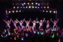 OCHA NORMA「OCHA NORMA LIVE TOUR 2025 ～ウチらの地元は日本じゃん！～」神奈川・Yokohama Bay Hall公演の様子。。（写真提供：アップフロント）