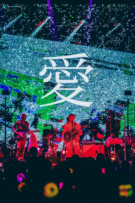 .ENDRECHERI.「REBORN」東京・東京国際フォーラム ホールA公演の様子。（撮影：冨田味我）