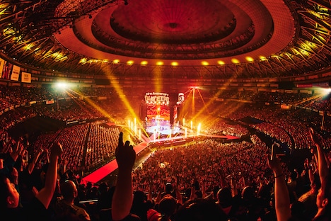 「GLAY 30th Anniversary GLAY EXPO 2024-2025 GRAND FINALE」京セラドーム大阪公演の様子。(撮影:田辺佳子)