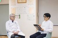 小川郁先生と小森雅仁さん。