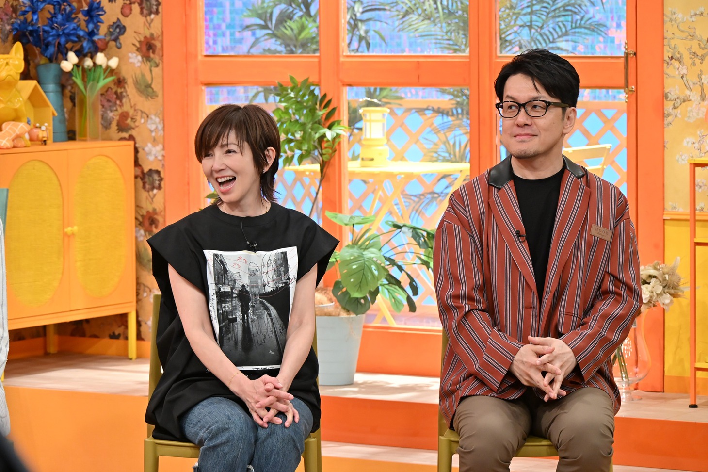 左から渡辺満里奈、土田晃之。©フジテレビ