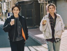 左から吉野北人、与那嶺瑠唯。