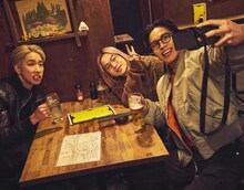 左から陣、山本彰吾、RIKU。