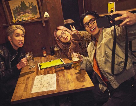 左から陣、山本彰吾、RIKU。