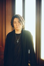 河村隆一
