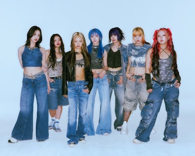 人気画像8位は「HANAが2ndシングルとして初のラブソング『Blue Jeans』リリース、またビジュアルが変化」より、HANA。