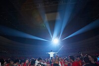 「UVERworld KING'S PARADE at Yokohama Arena 2018.12.21」より。